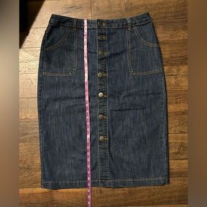Christopher and banks midi denim skirt size 6